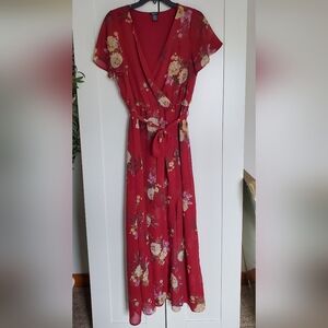 Maroon Floral Dress | Medium